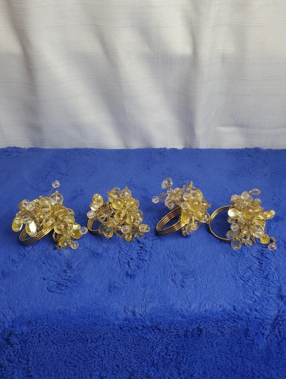 Set Of 4 Pier 1 Beaded Cluster Napkin Rings Yellow Brown Gold Beads Golf Rings
